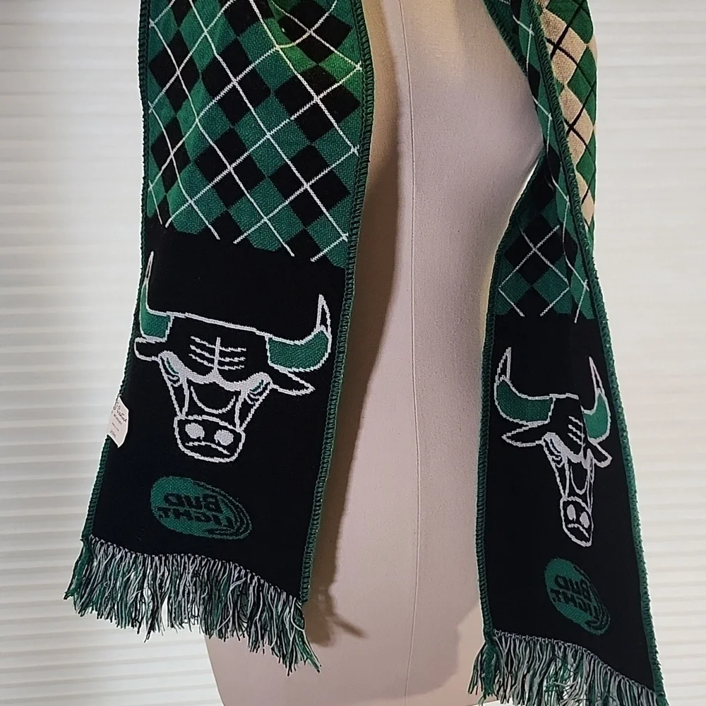 🧣 Chicago Bulls x Bud Light Green Checkered Fringe Scarf – Limited Edition NBA
